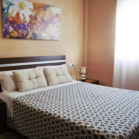 Amplio Piso 8 Mts Mezquita - Wifi - A/C - Parking Cordoba Dış mekan fotoğraf