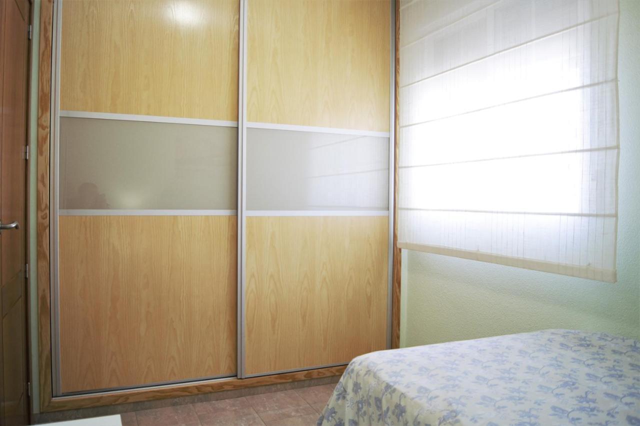 Amplio Piso 8 Mts Mezquita - Wifi - A/C - Parking Cordoba Dış mekan fotoğraf