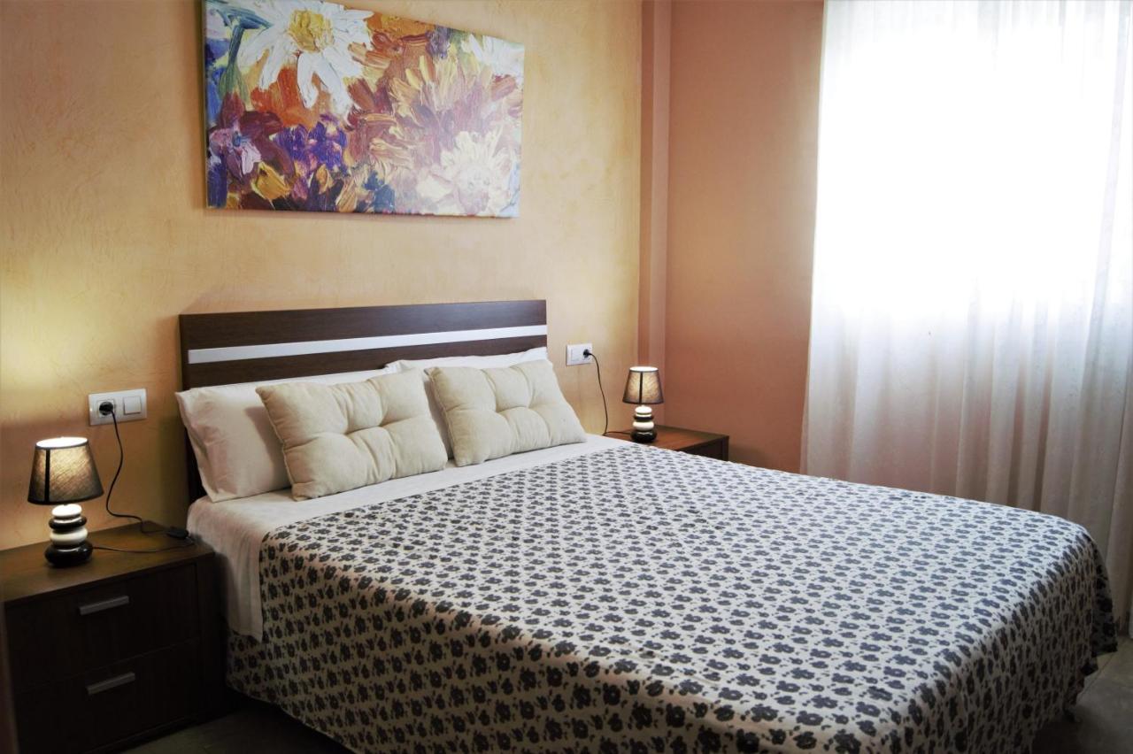 Amplio Piso 8 Mts Mezquita - Wifi - A/C - Parking Cordoba Dış mekan fotoğraf